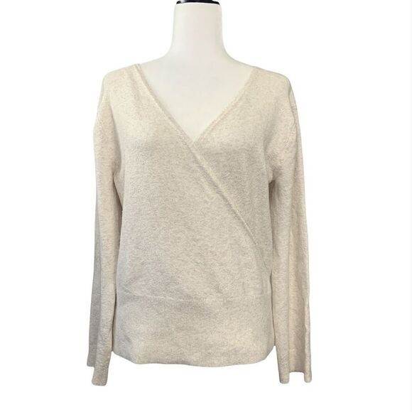 𝅺hinge Deep V Cross over sweater - Picture 2 of 10